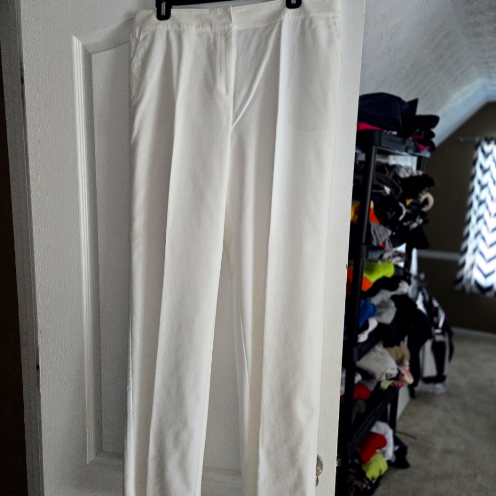 St. John Casual Women's Pants